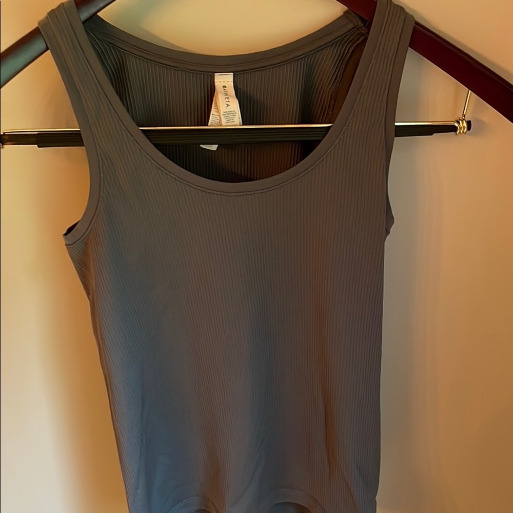 Athleta Gray Fitted Tank Top
